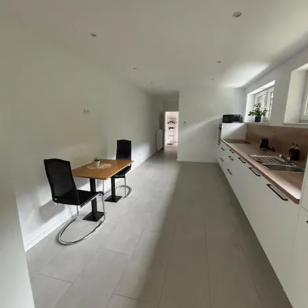 Apartamento Monteur Und *